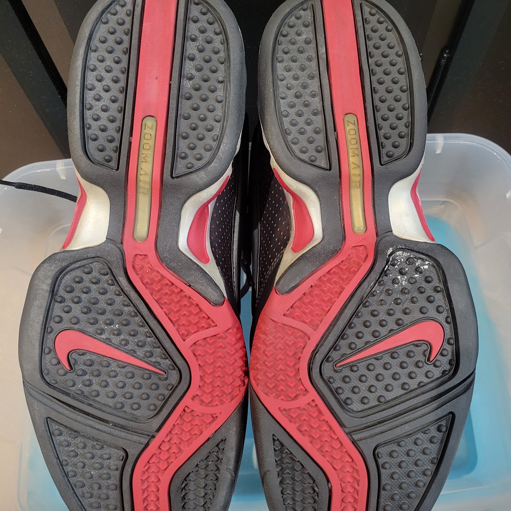 Nike Zoom Michael Vick 2 Black and Red Athletic Sneakers - Picture 7 of 8